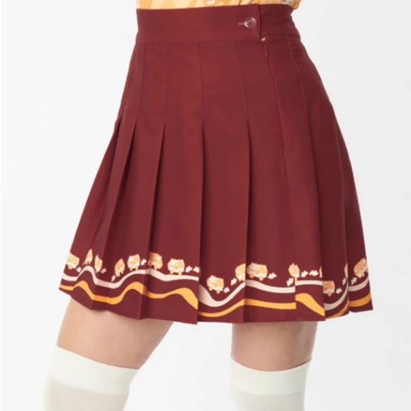 Scooby Doo x Smak Parlour Mystery Machine Border Mini Skirt, Maroon, M/6-8, NWT - Picture 2 of 7
